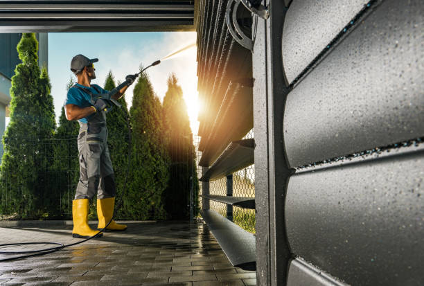 Why Choose Our Pressure Washing Services in Illinois